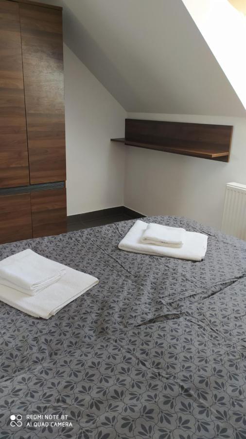 Gdow Riverside Apartments And Tours Bagian luar foto