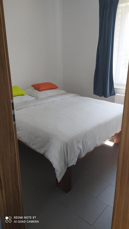 Gdow Riverside Apartments And Tours Bagian luar foto