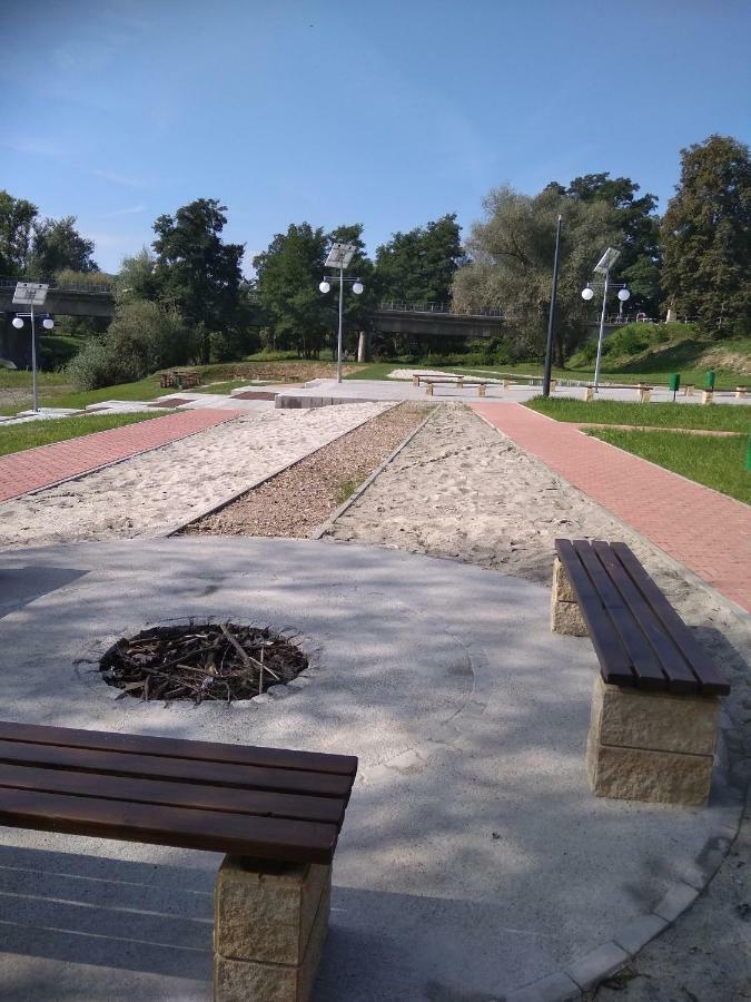 Gdow Riverside Apartments And Tours Bagian luar foto